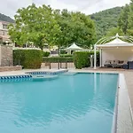 Σπίτι διακοπών Family Escape With Pools And Sauna Φολίνιο