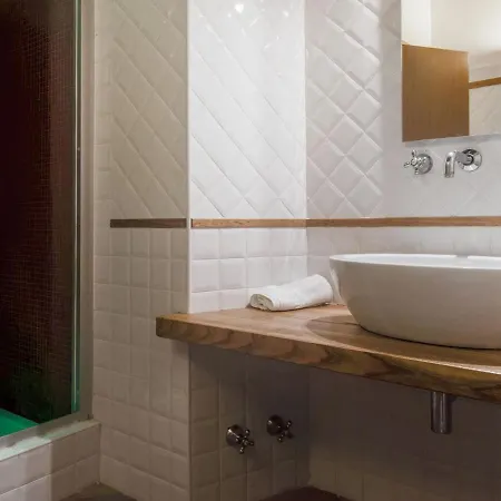 Family Escape With Pools And Sauna