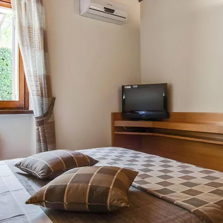 Family Escape With Pools And Sauna Holiday home