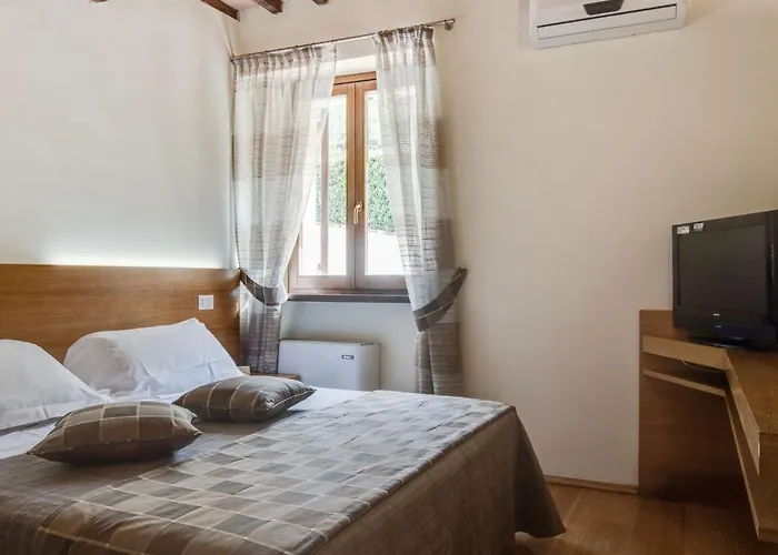 Family Escape With Pools And Sauna Nyaraló *