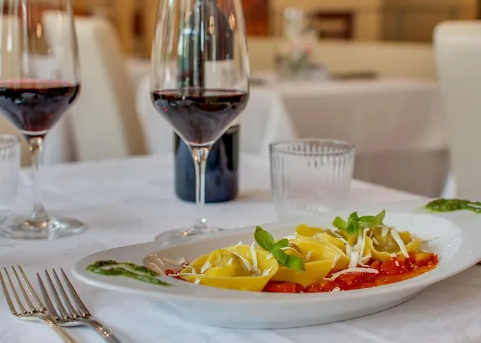 Family Escape With Pools And Sauna