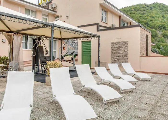 Family Escape With Pools And Sauna