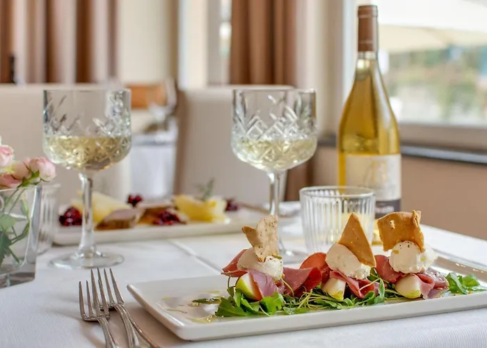 Family Escape With Pools And Sauna