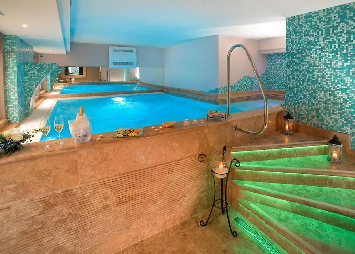 Family Escape With Pools And Sauna *