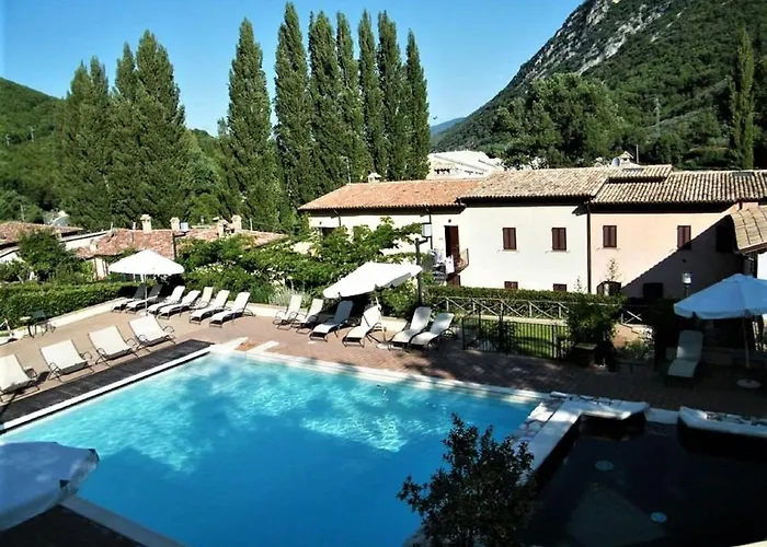 Family Escape With Pools And Sauna